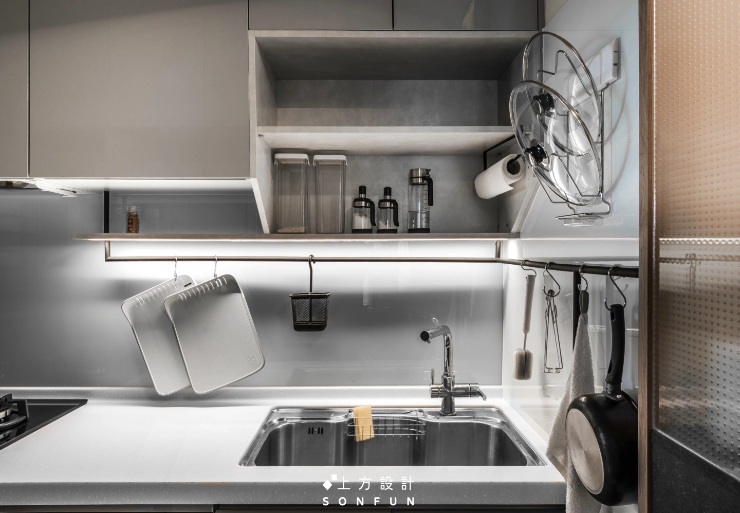 南投‧首富京站